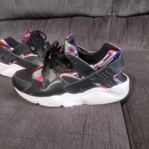 Nike huarache size 5y - Picture 2 of 4